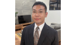 開発課主任　辰巳陽亮