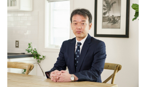 飯川和彦店長