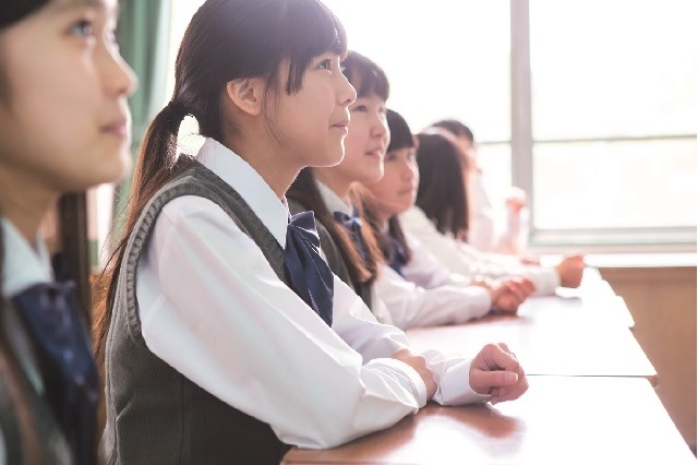 飛鳥未来中等部 神戸教室 学費をチェック 無料で資料請求 ズバット 通信制高校比較